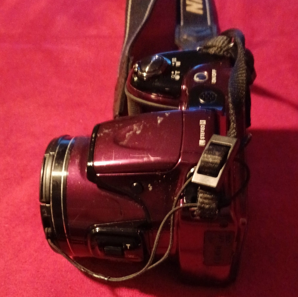 Nikon Camera - Picture 4 of 5